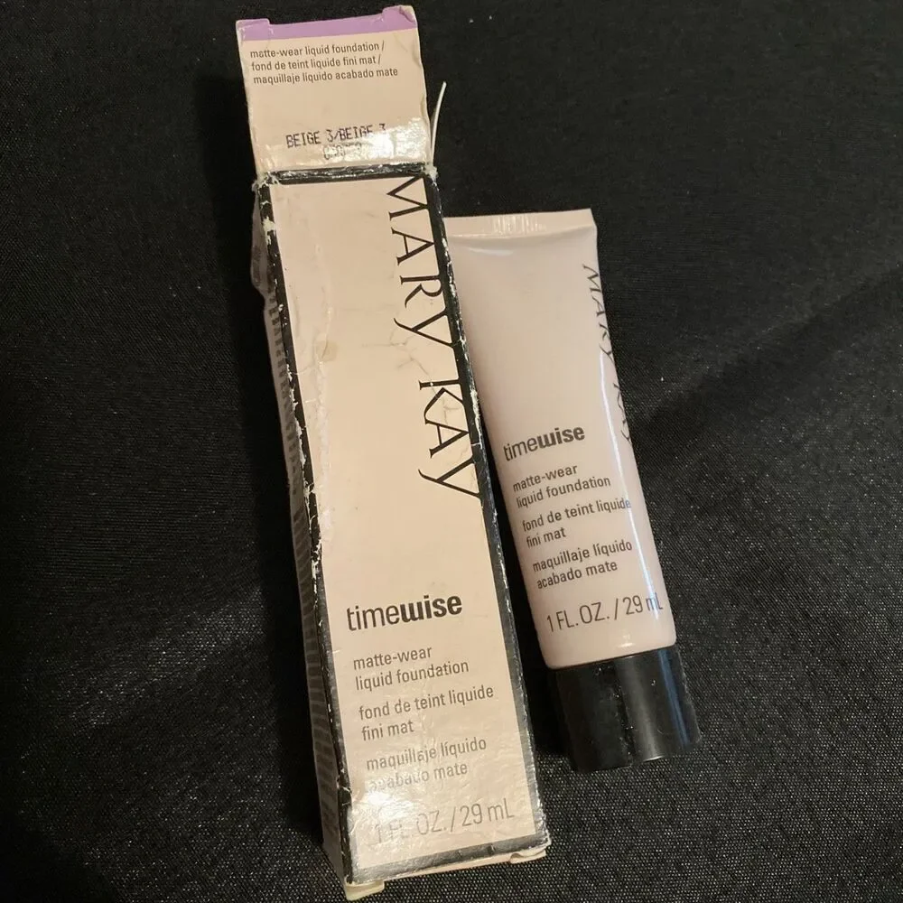 Mary Kay Timewise Matte Wear Liquid Foundation Beige 3